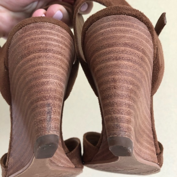 Brown Sandals - Picture 7 of 13